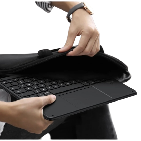 كفركيبورد اميزنج ثنج مينيمال ايباد A16 -2025